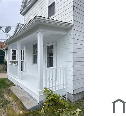 2nd image of 2740 6th Ave
