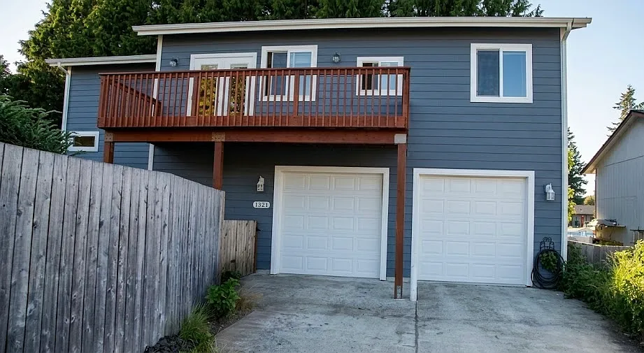 3 bed, 1166 sqft, $2,400 — Photo 2