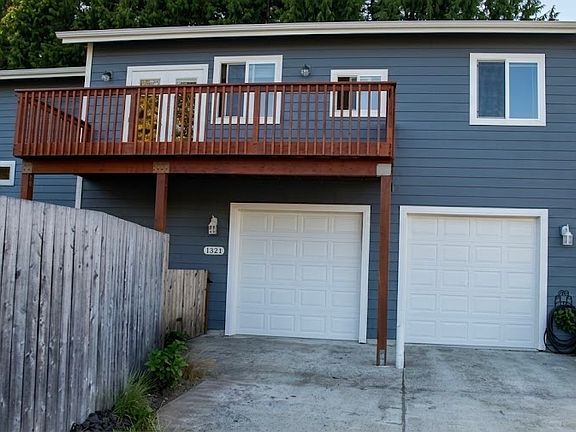 2nd image of 1321 Crowe St SE
