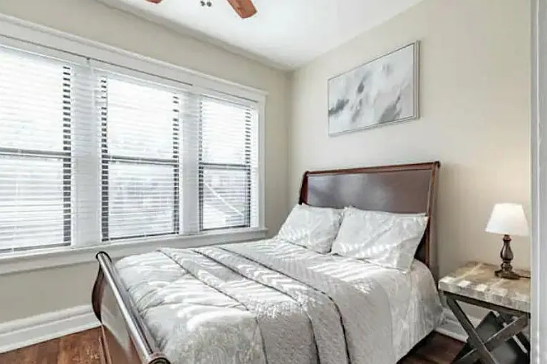 6136 Delmar Blvd #4 — Photo 5
