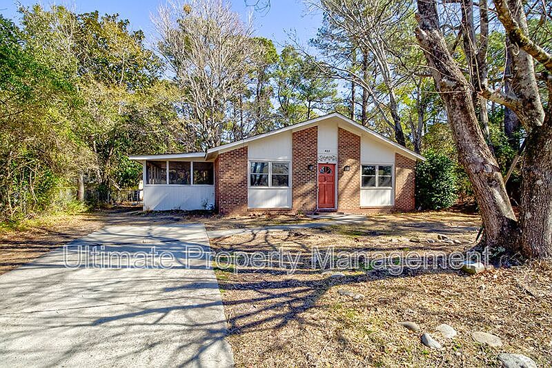 1st image of 402 Kingston Rd