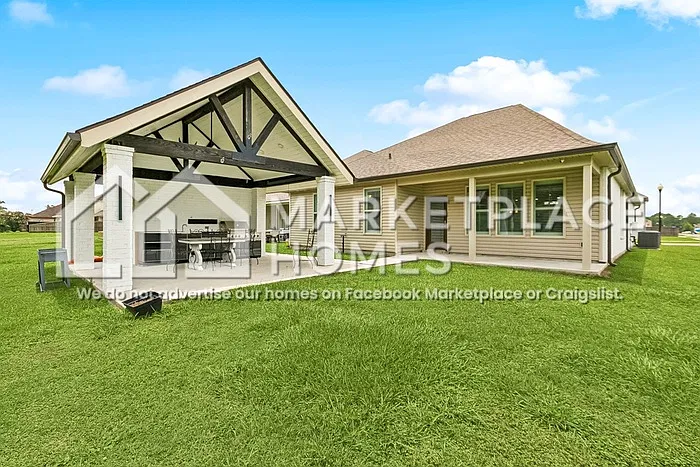 4 bed, 2.5 bath, 2130 sqft, $2,450 — Photo 2