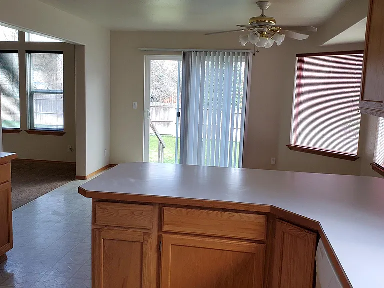 2131 E Briarleaf Ave — Photo 12