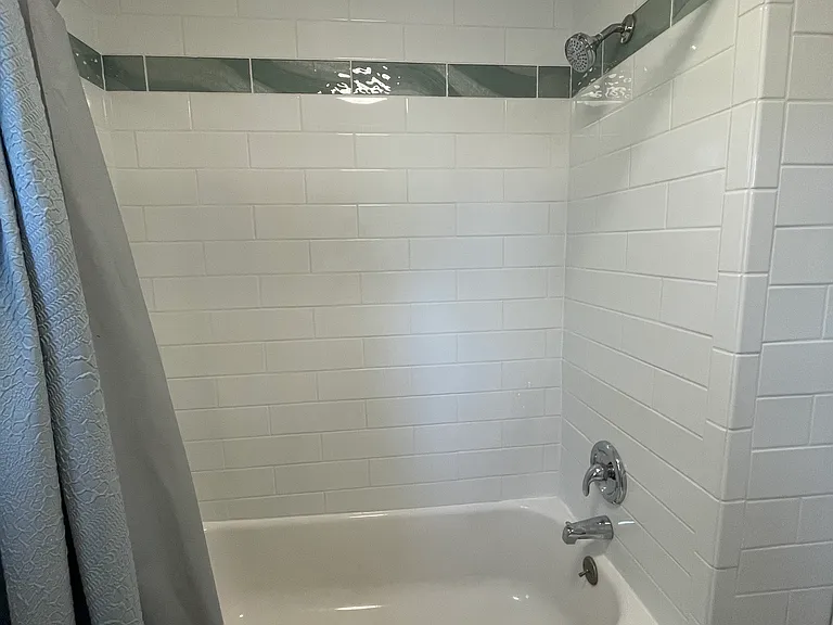 164 Helen St #2 — Photo 6