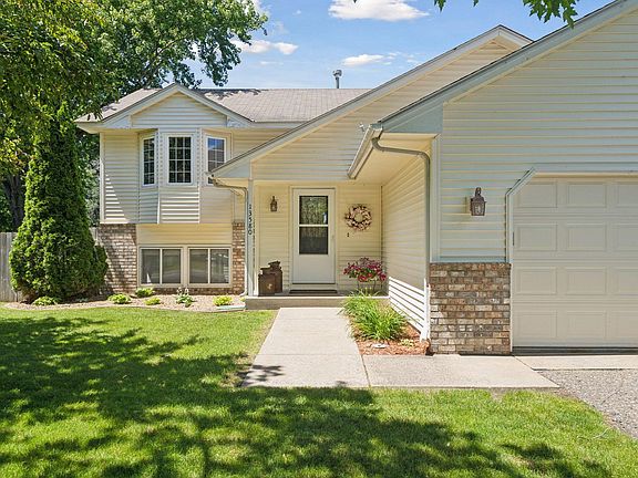 4th image of 13580 Xavis St NW