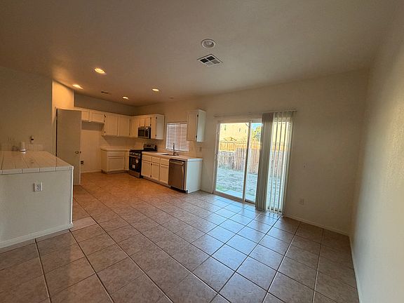 5th image of 14651 Indian Wells Dr