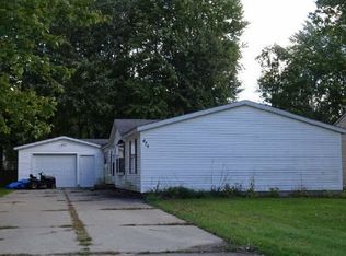 474 Elm St, Fennville, MI 49408