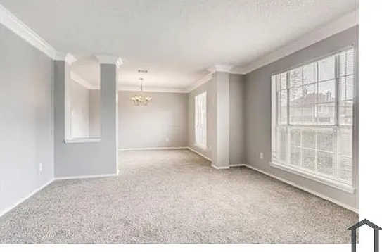 5 bed, 2524 sqft, $4,200 — Photo 2