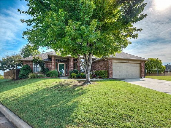 2nd image of 14300 Sylena Way