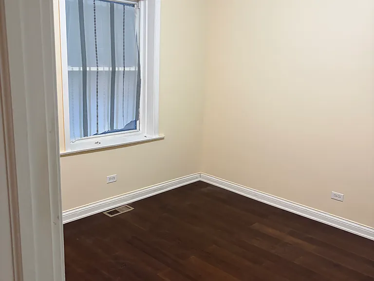 9022 S Justine St #1 — Photo 6