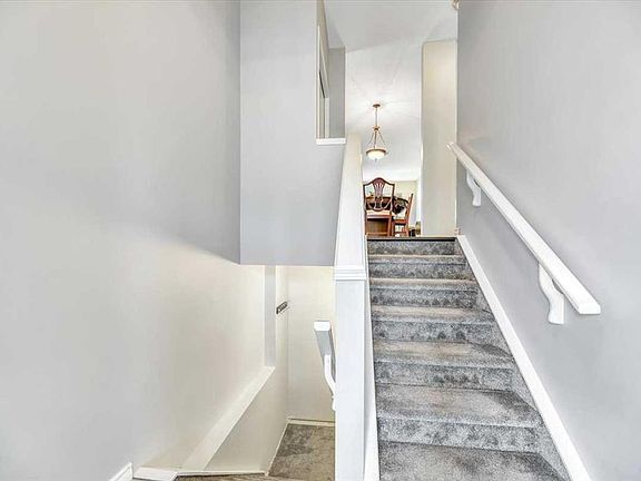 4th image of 72 E Millside Dr SW #35