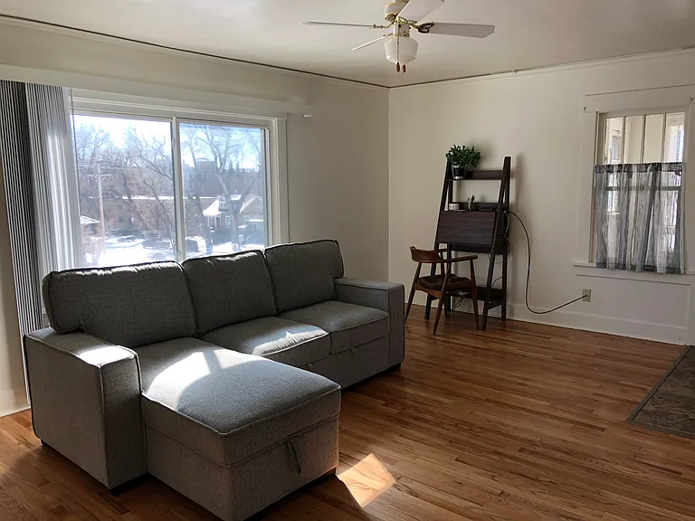 306 E 27th St #5 — Photo 1