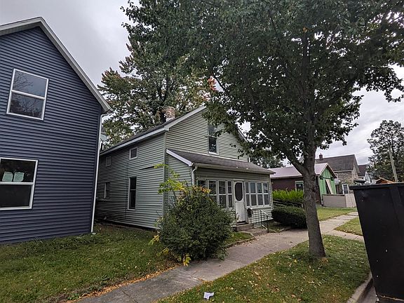 3rd image of 904 S 2nd St