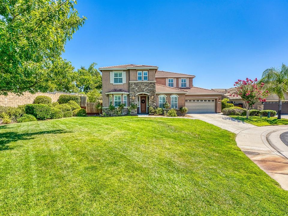 1st image of 240 Nerissa Ct