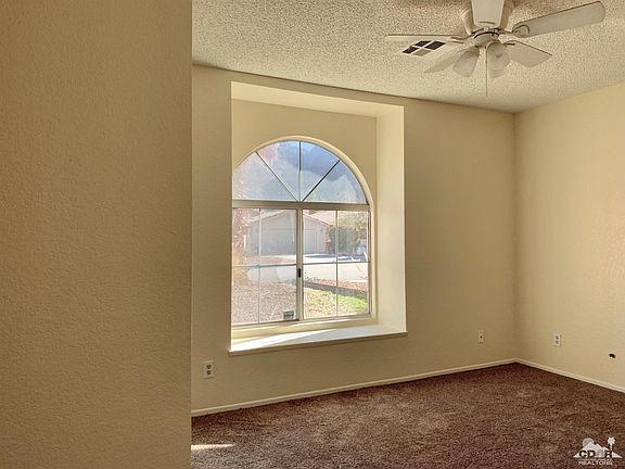 5th image of 53365 Avenida Villa