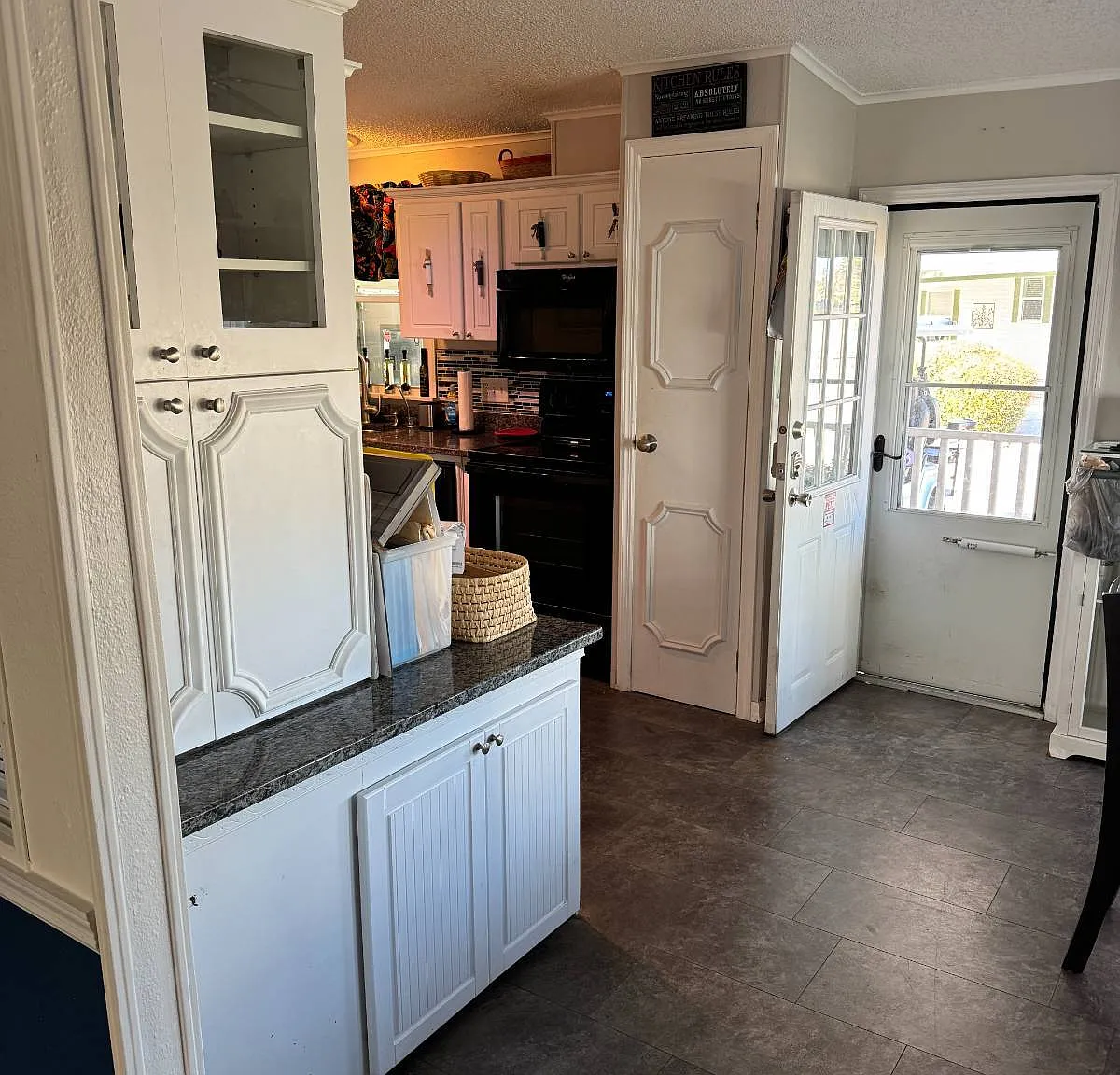 2 bed, 2.0 bath, 1300 sqft, $1,800 — Photo 4