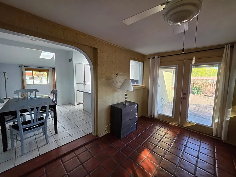 240 E La Huerta — Photo 22