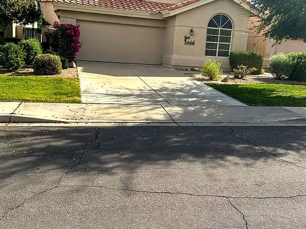 6712 E Saddleback Cir, Mesa, AZ 85215