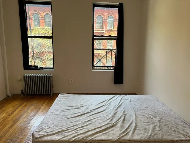 422 E 73rd St #4B — Photo 2