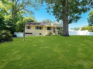 28 McGaw Ave, Lake Grove, NY 11755