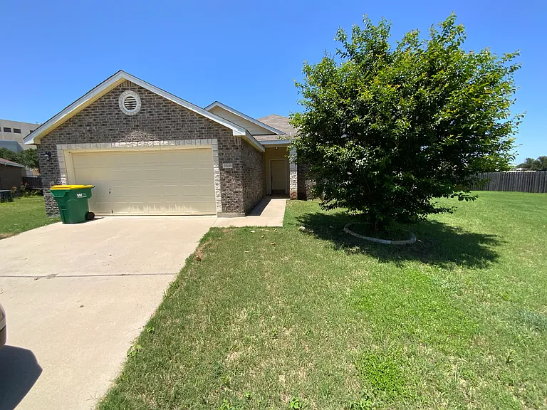 2506 Liberty Park Ct — Photo 1
