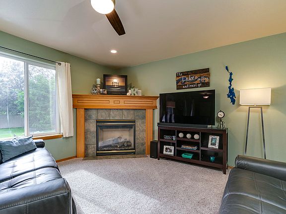 5th image of 2095 N Palisades Dr