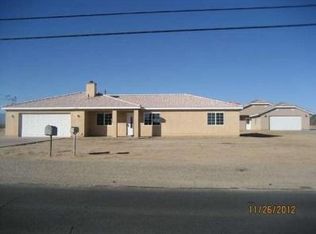 10780 3rd Ave, Hesperia, CA 92345