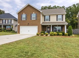 1809 Pear Wood Dr, Knoxville, TN 37920