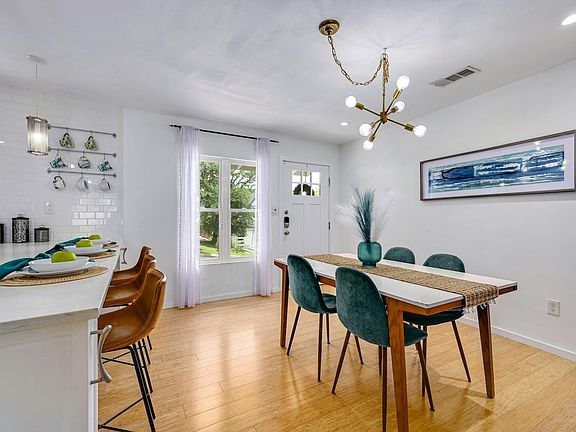 5th image of 403 Krebs Ln