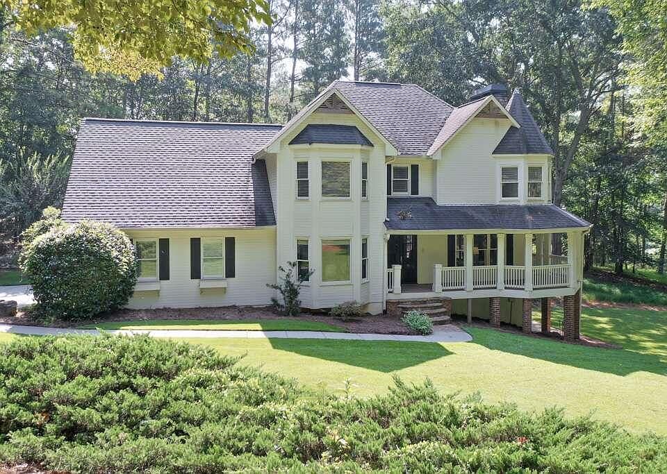 1st image of 206 Hidden River Ln