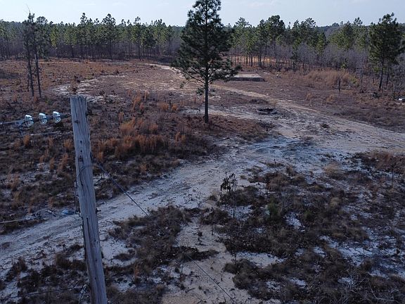 5th image of 1121 D L Phillips Lane