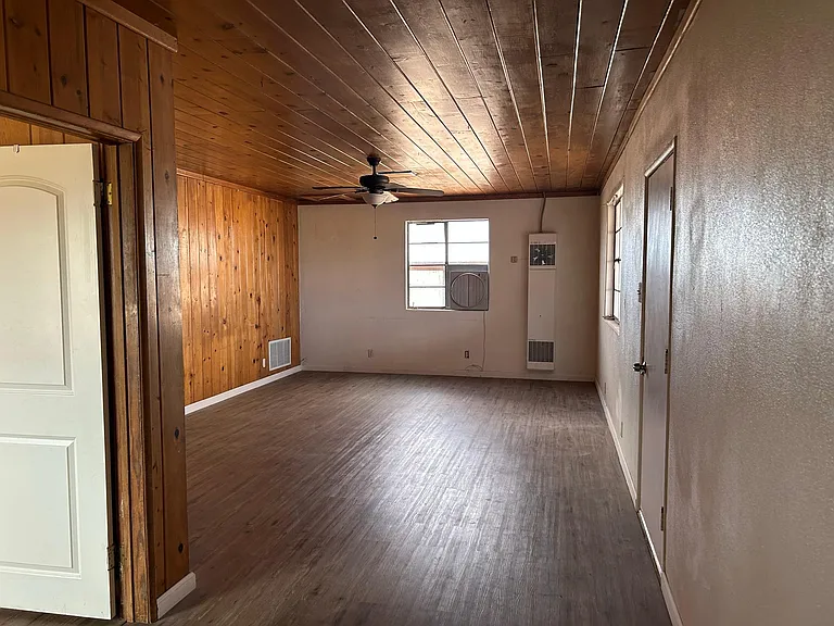 45397 Silver Valley Rd — Photo 11