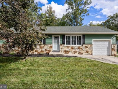 930 Birch Ln, Williamstown, NJ, 08094