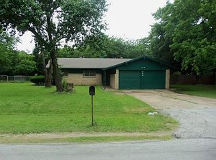 309 N Trail St, Crowley, TX 76036