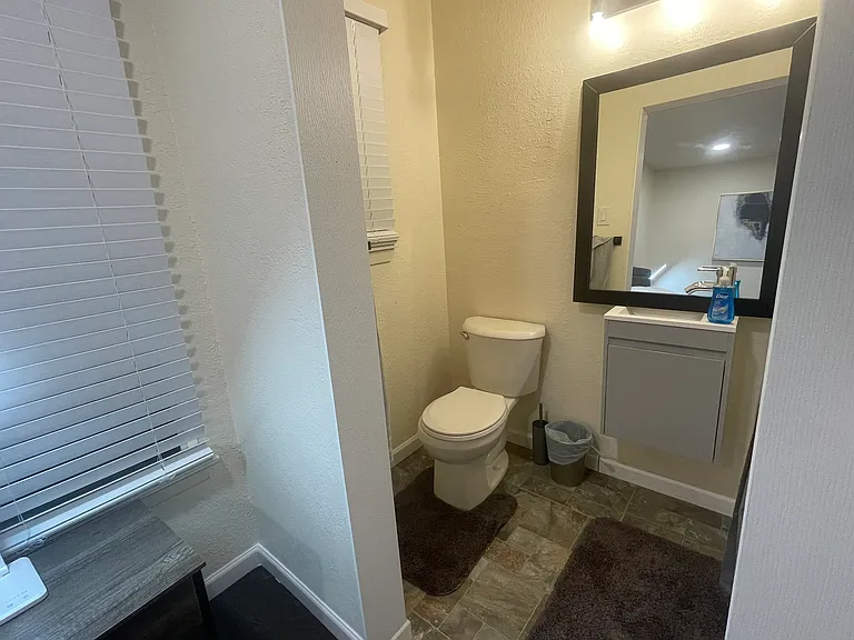 6807 Bender Dr — Photo 9