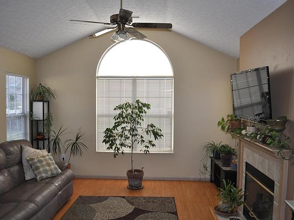 4th image of 2236 Willowside Ln