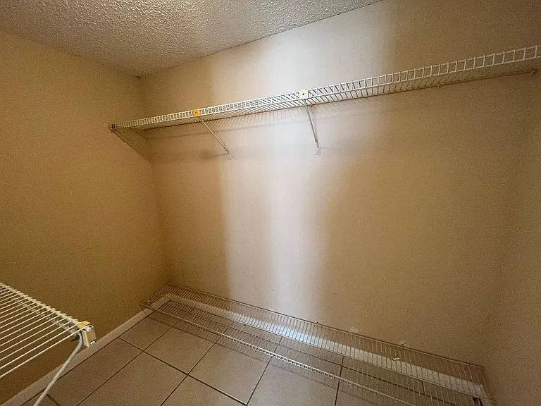 2885 SW 22nd Ave #106 — Photo 7