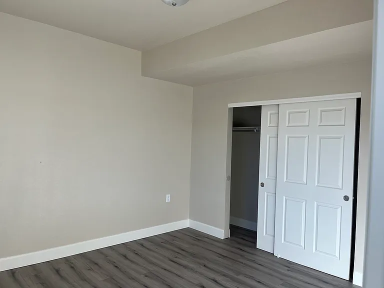 2465 Andrew Dr — Photo 21