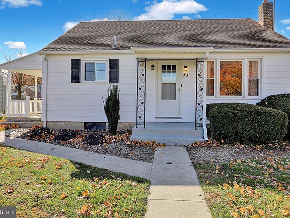 4th image of 22 W Glen Tilt Ave