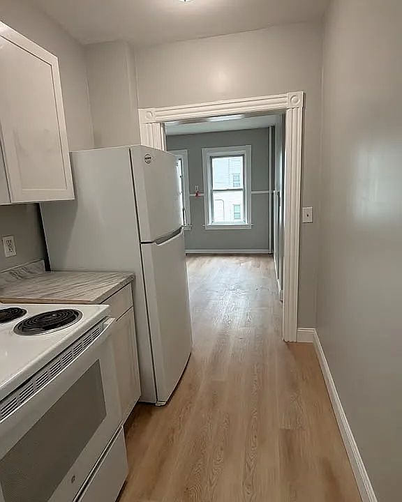 1st image of 57 John St #4