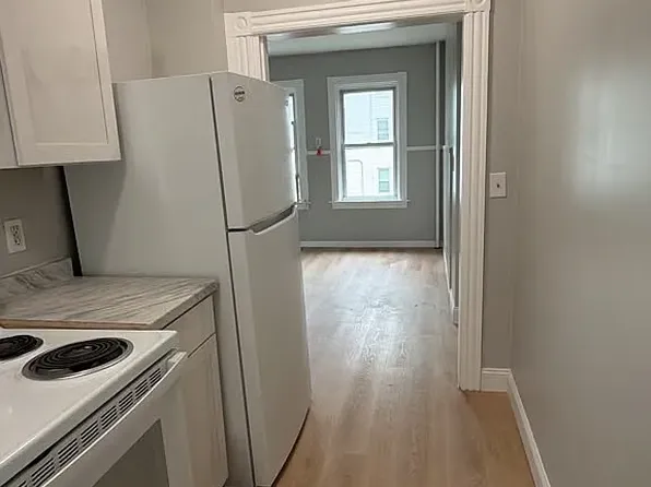 57 John St #4, Attleboro, MA 02703