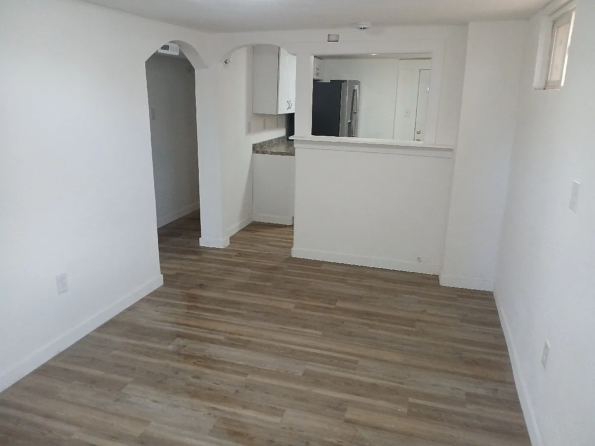 Building Photo - 828 6th St #BASEMENT