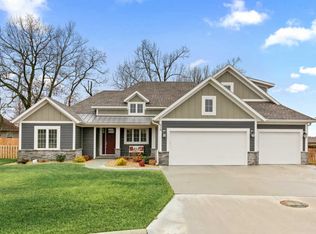920 E Thorndale Dr, Nixa, MO 65714