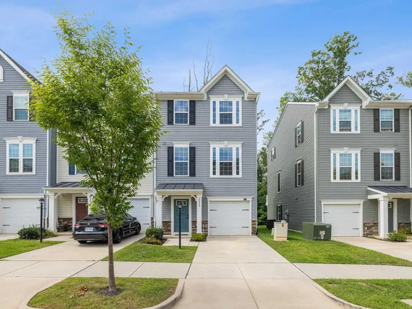 3233 Acadia Dr, Charlottesville, VA 22911