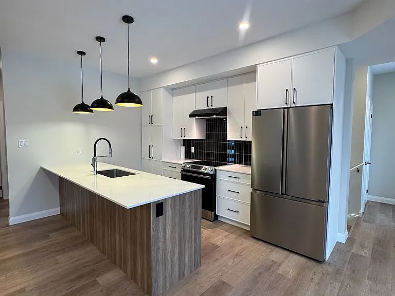 220 Greenwood Ave #1 — Photo 7