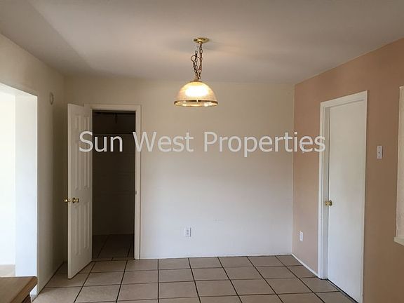 5th image of 3809 Piedra Vista Dr