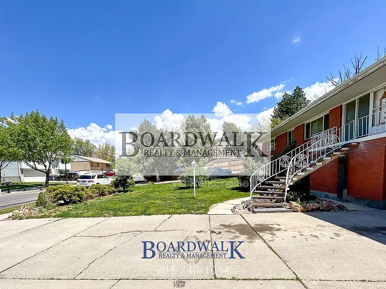 1528 E 8640 S #BASEMENT — Photo 2
