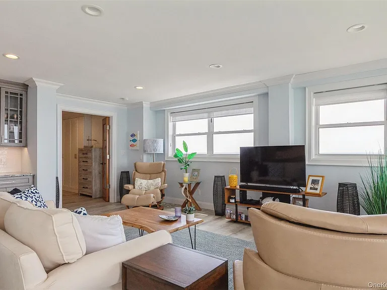 830 Shore Rd #4a & 4b — Photo 11