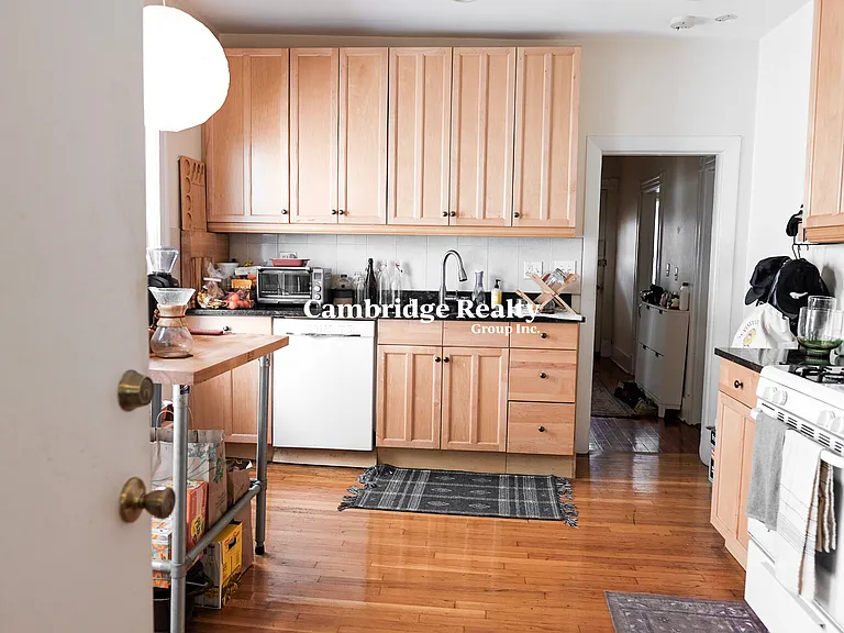 74 Fremont St #1T — Photo 2