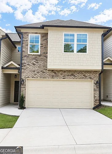 213 Beau St Photo 1